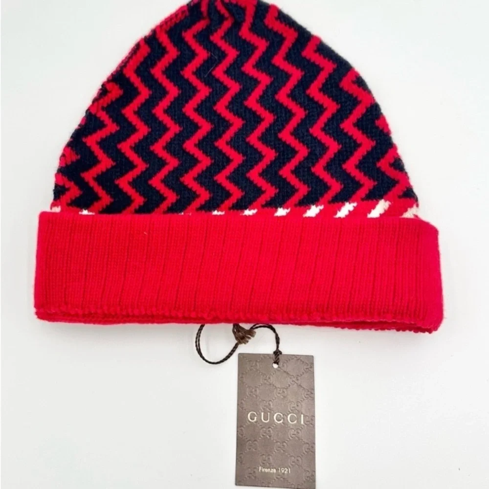 GUCCI Wool Zig Zag Knit Beanie, Unisex. NWT